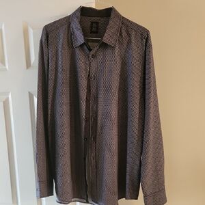 Men's Black and White Patterned Button-Down Shirt